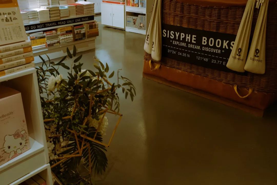 我和男朋友一起上班,我和男朋友在同一家公司实习