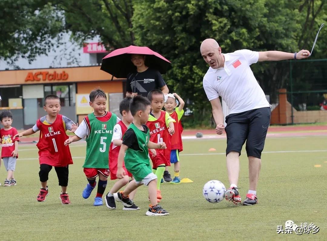 快乐足球记忆录,足球带给孩子们更多的快乐和成长