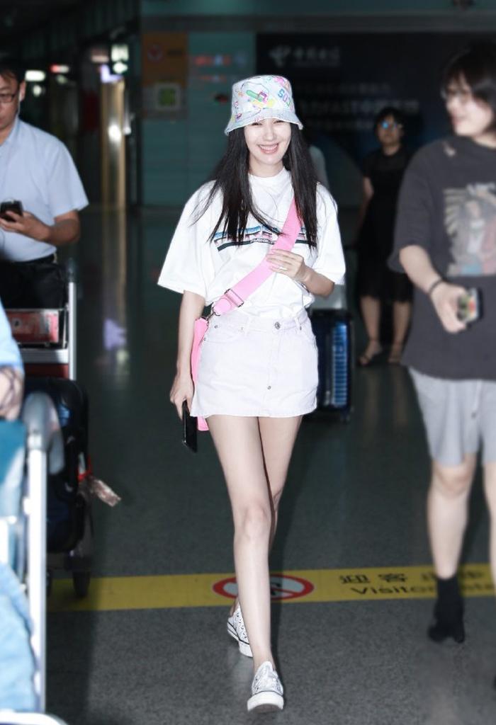 平底鞋怎么穿比较好看,平底鞋的正确打法