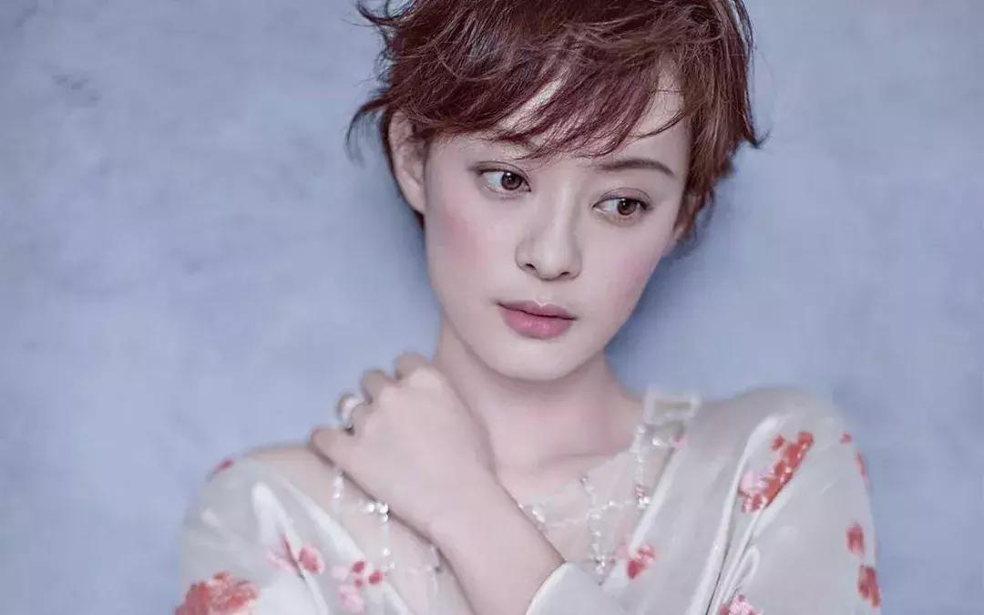 女明星真的穷到去闲鱼卖二手？