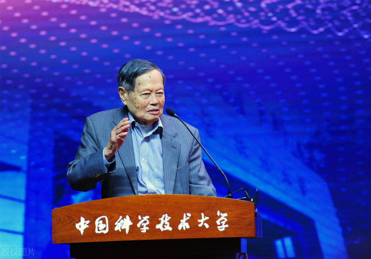 第五届索尔维会议科学家合影,索尔维会议29位科学家