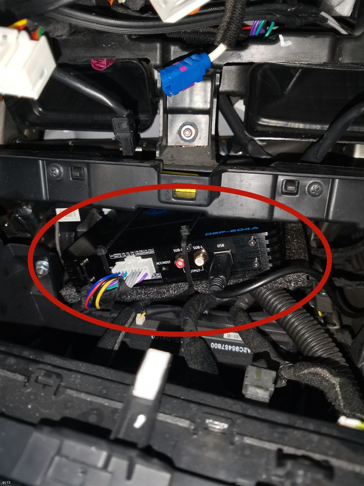 大众途安音响加中置喇叭,大众途安音响改装价格