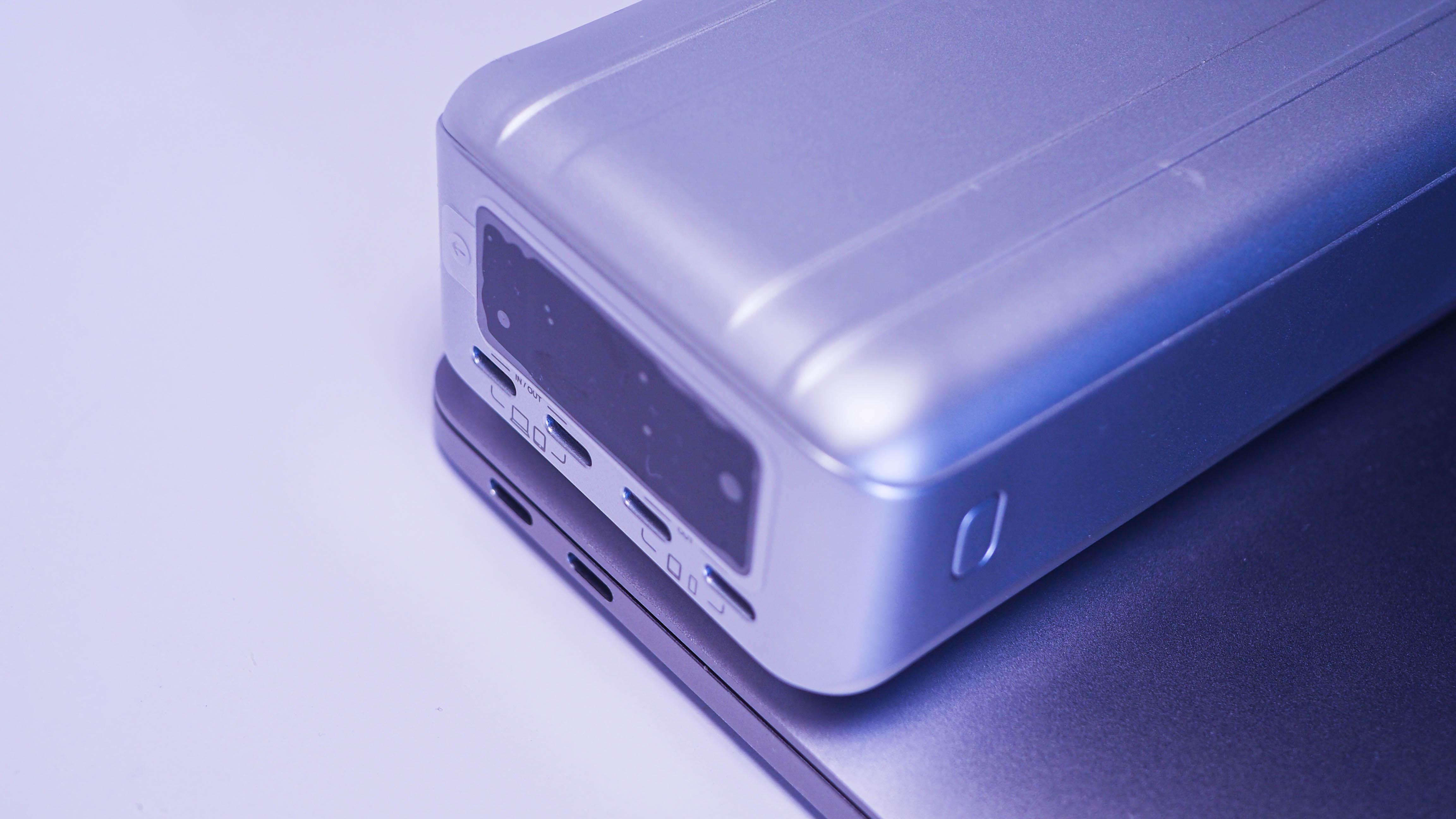 出行好帮手——征拓SuperTankPro超级移动电源