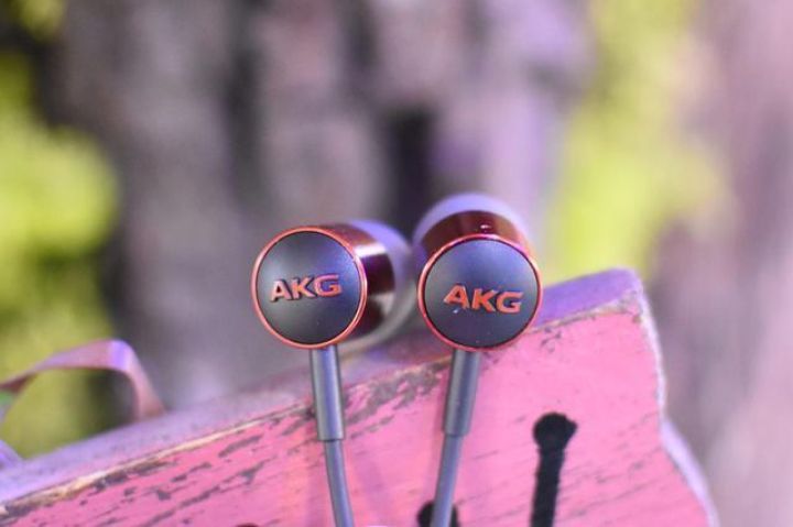 akg经典型号,akgk374耳塞