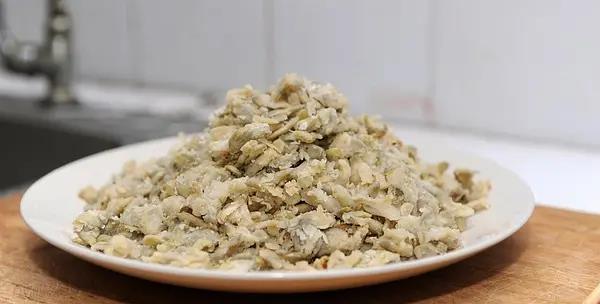 槐花飘香的最佳食用方法,槐花飘香季怎么吃