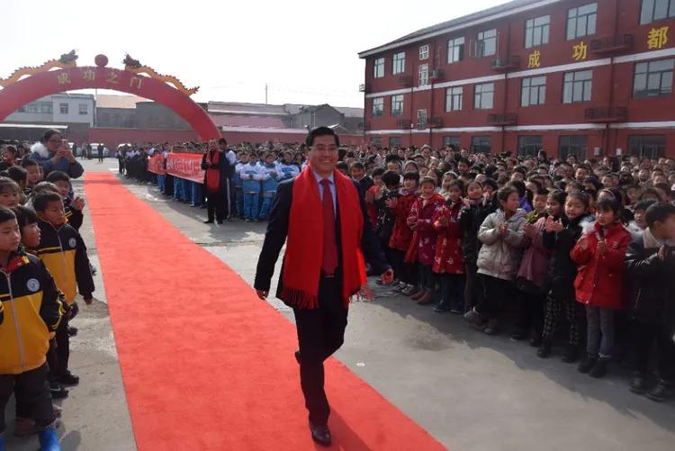 【文成校园】英雄少年唯我文成