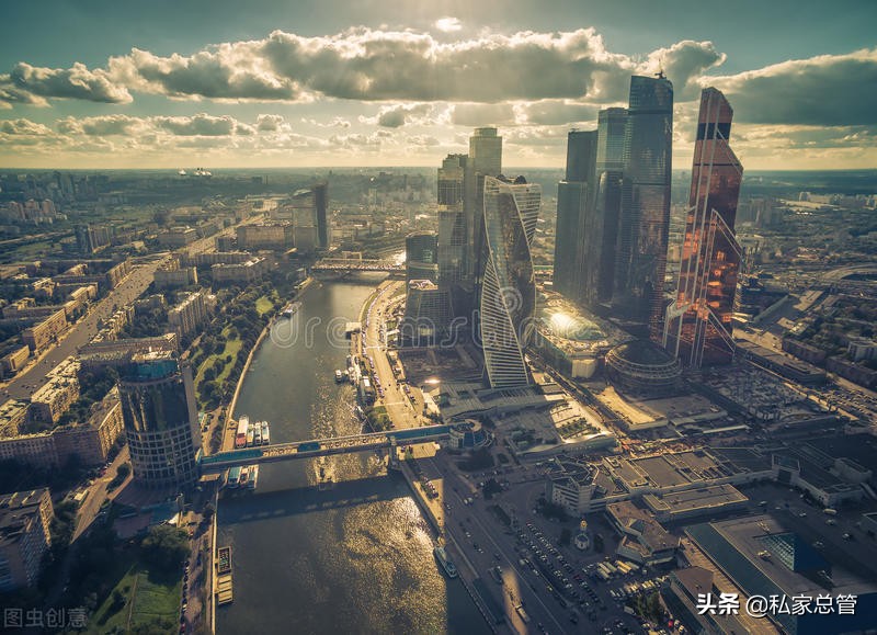 即使生活撂倒了你也不能认怂,不认怂生活就没法撂倒你