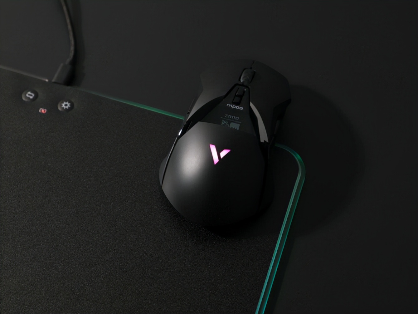 雷柏无线充电鼠标垫测评,雷柏v10rgb鼠标垫打游戏