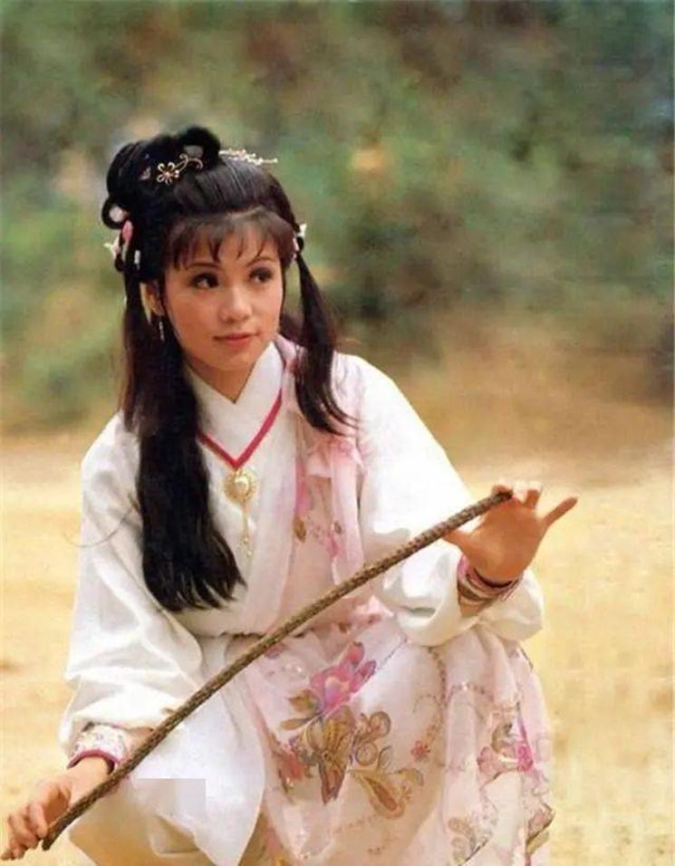 翁美玲与黄蓉现状,翁美玲为何不演中年黄蓉