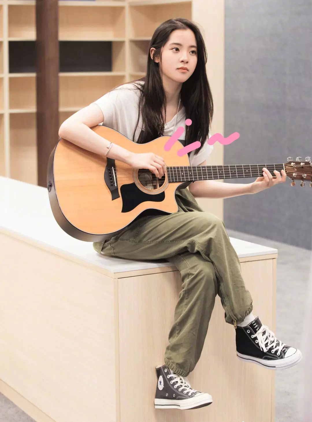 贫民窟女孩也可以get的明星同款,欧阳娜娜周雨彤同款外套