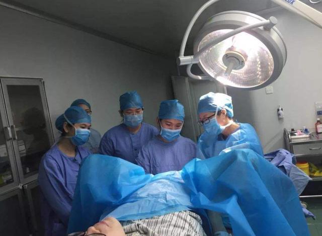 顺产没有一点尊严了,顺产无侧切的真实经历