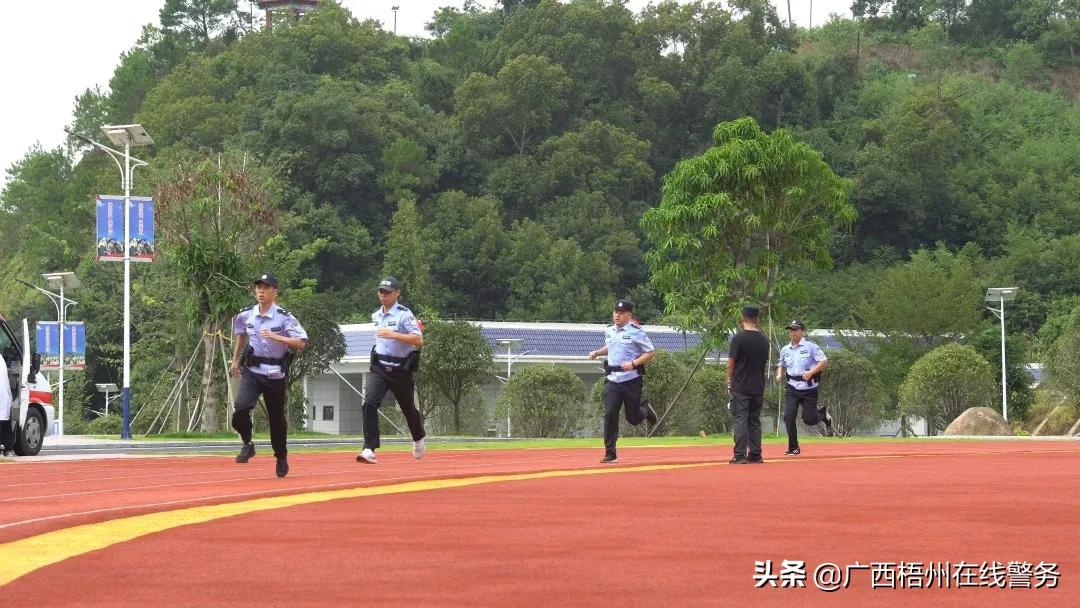 【教师节特辑】认识一下，梧州花园式的警察“摇篮”