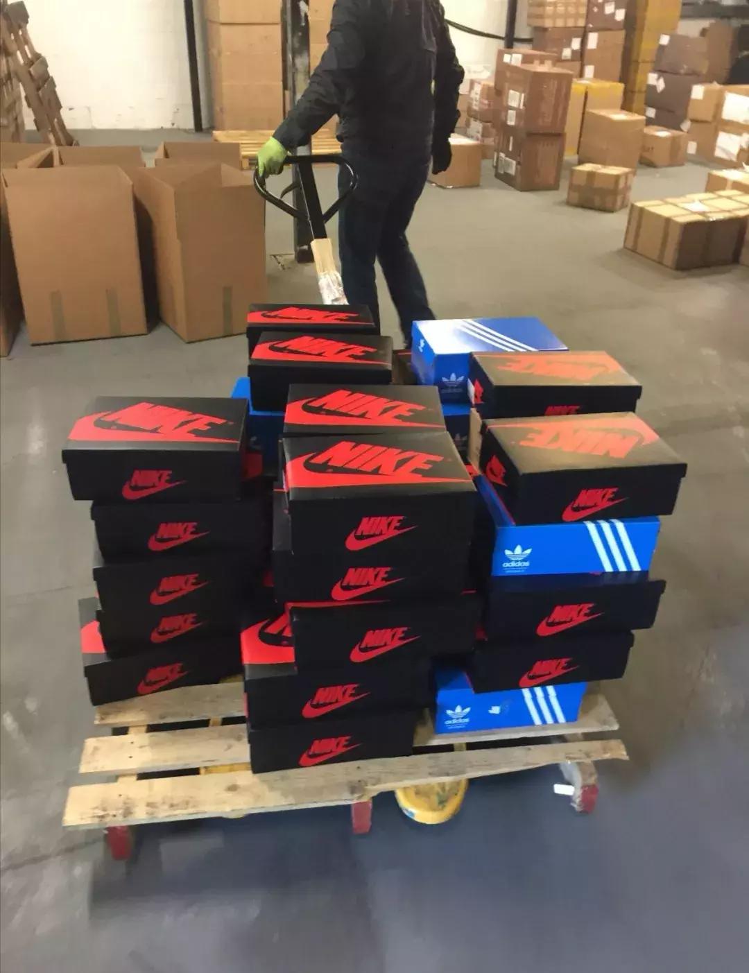 大学生如何做一个鞋贩子,第一次当鞋贩子挣钱吗