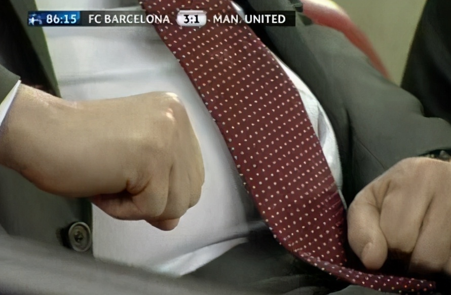 巴萨球迷观看比赛,巴萨球迷目睹巴黎翻盘