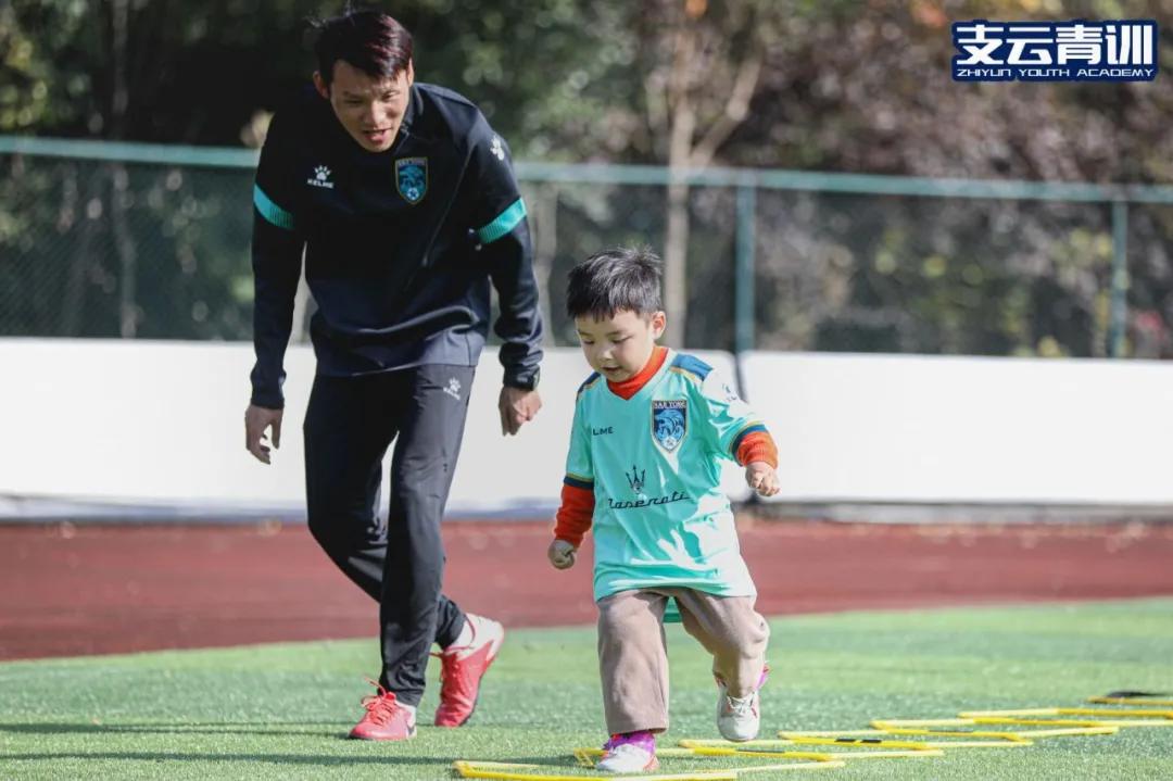 南通玛莎拉蒂中心,亲子足球乐园