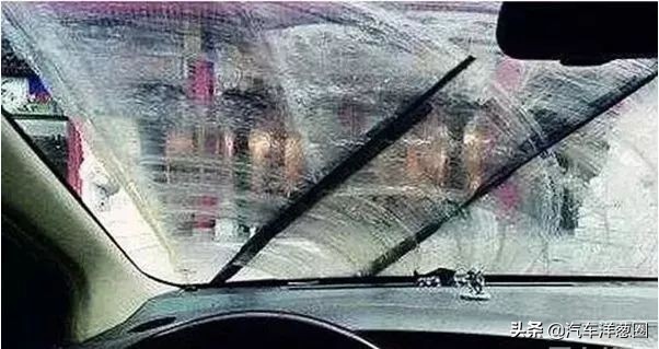 雨刮器刮不干净有异响怎么回事,雨刮器异响和跳刷