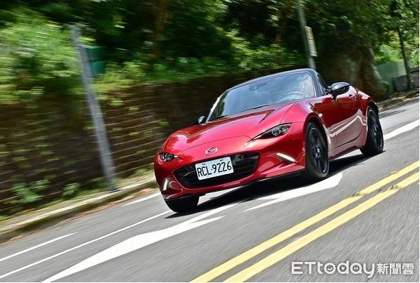 马自达mx-5miatasport,马自达mx5手动软顶敞篷试驾评测