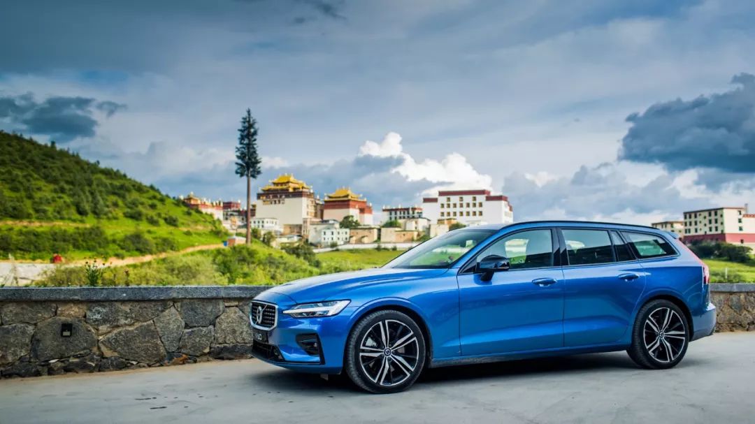 带你领略诗与远方全新沃尔沃v60,试驾沃尔沃v60最新款
