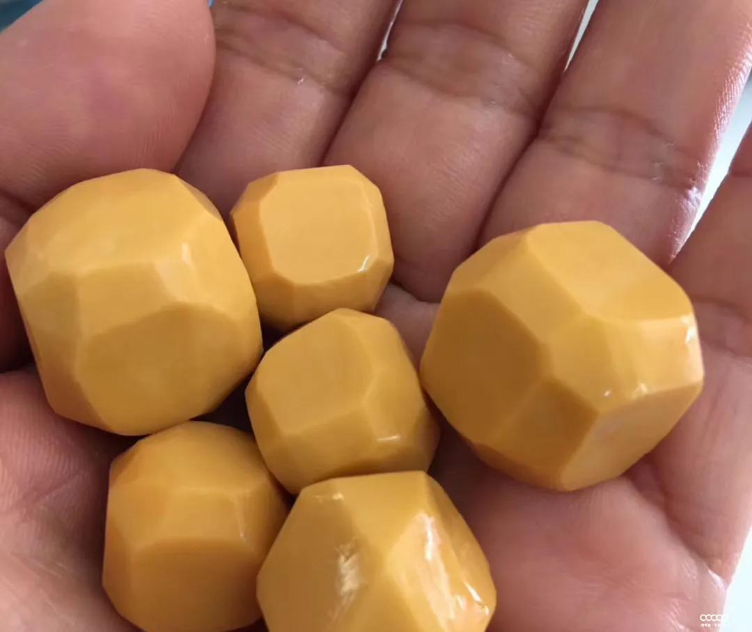 新型红绿灯靠谱吗,又简单又好看的红绿灯