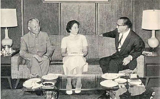 1963年王光美珍珠项链掉入缅甸大海，吴奈温以红宝石项链“赔偿”