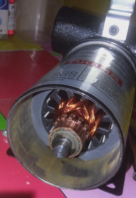 12v电瓶可带多少瓦的抽油泵,电动抽油泵12v怎么连接电瓶