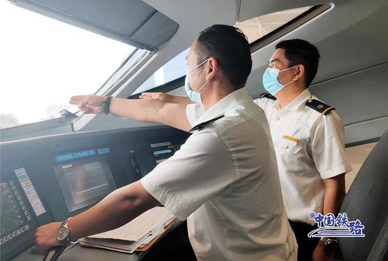 才考的驾照可以开超跑吗,豪车的驾照怎么考