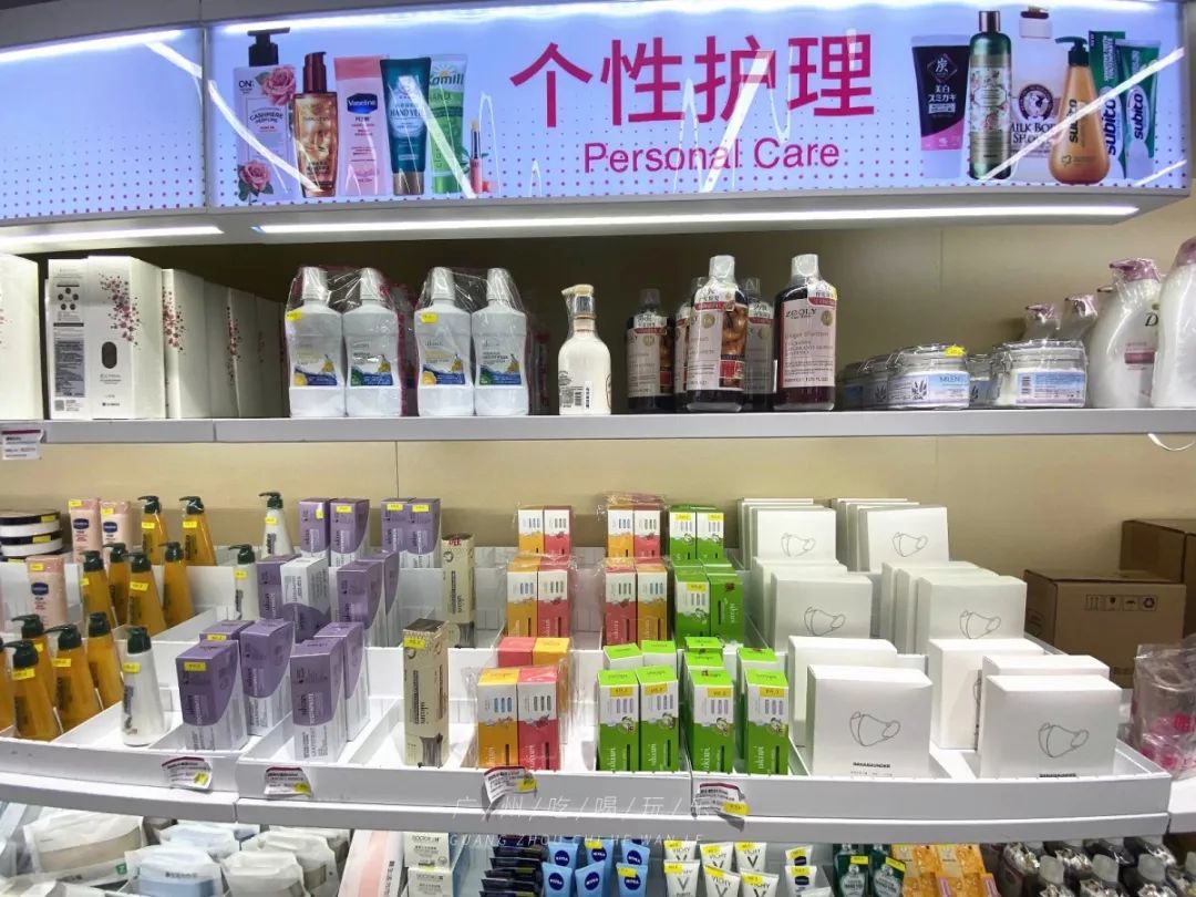 2折买NIKE!唯品会线下店打折!PUMA、Levis、大牌通通白菜价!