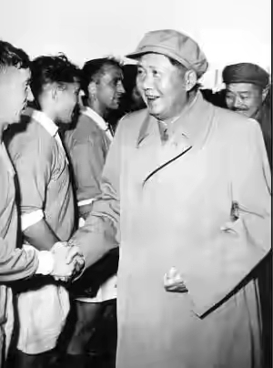 1960年,倔强的毛*东泽**说:12年后我们也要拿奥运会足球冠军
