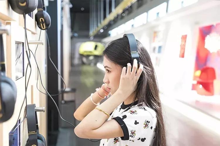 深圳免费十大打卡景点攻略,深圳凤凰城地铁站网红打卡