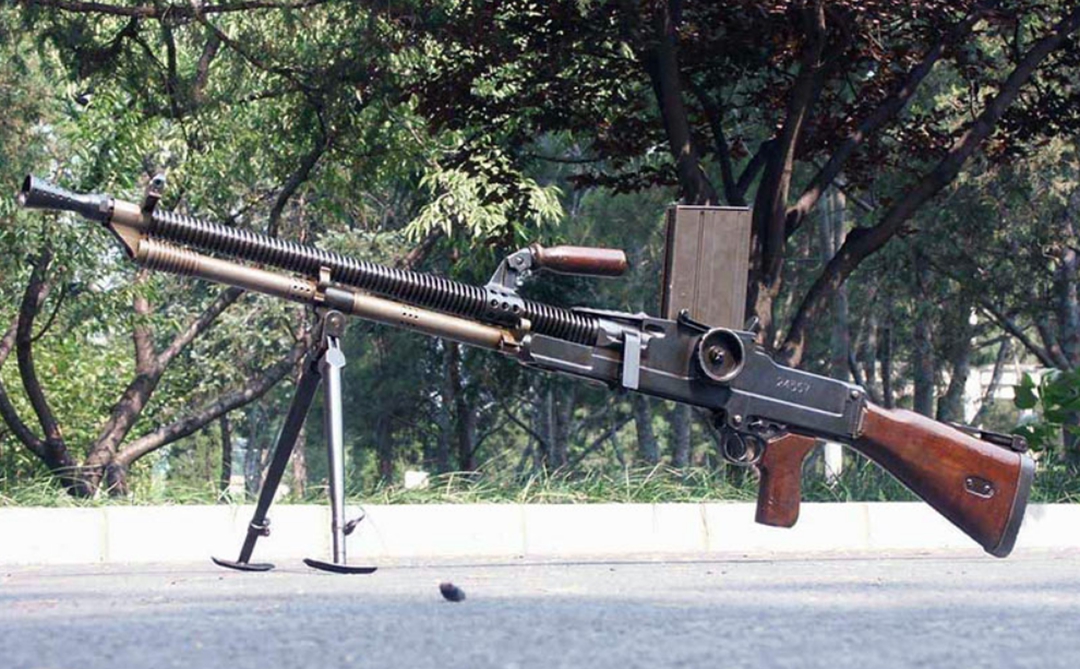 二战最牛的防空武器,二战五大经典轻机枪