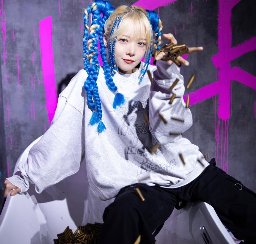 骆歆周淑怡颜值,骆歆模仿金克丝直播