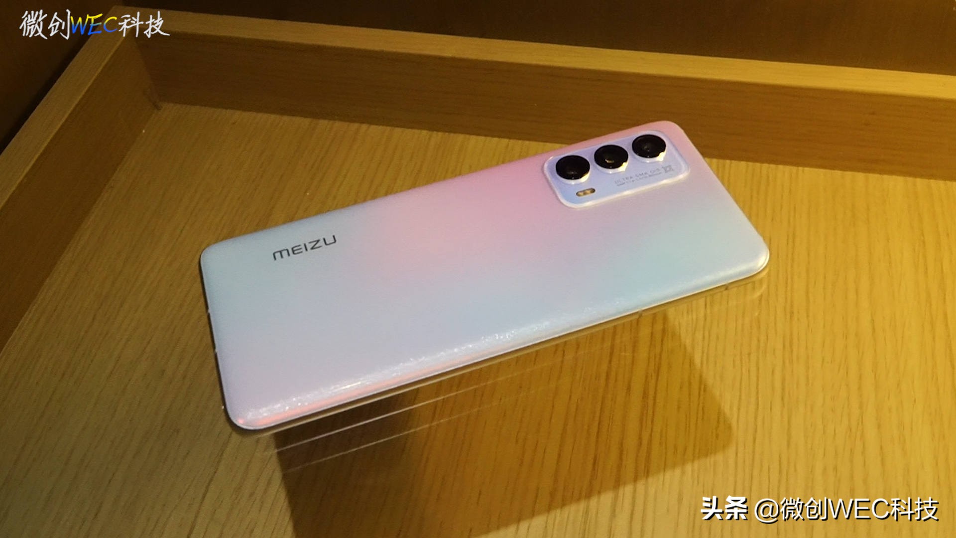 小屏旗舰手机iphone13mini,小屏的iphone13mini值得买吗