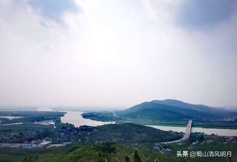 不止苟且还有诗和远方什么意思,不止眼前的苟且还有诗和远方解释