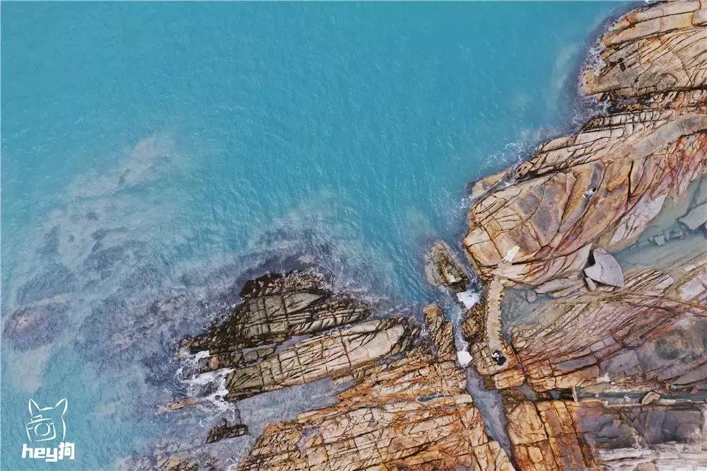 珠海玻璃天空之镜,珠海天空之镜跟日月贝近吗