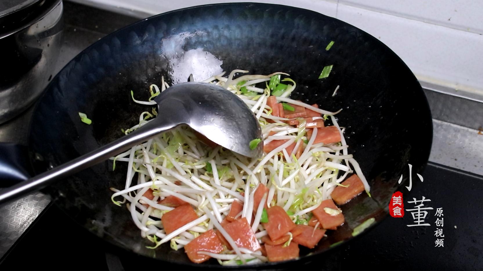 正宗炒面的家常做法简单又好吃,简单易学的炒面怎么做教程