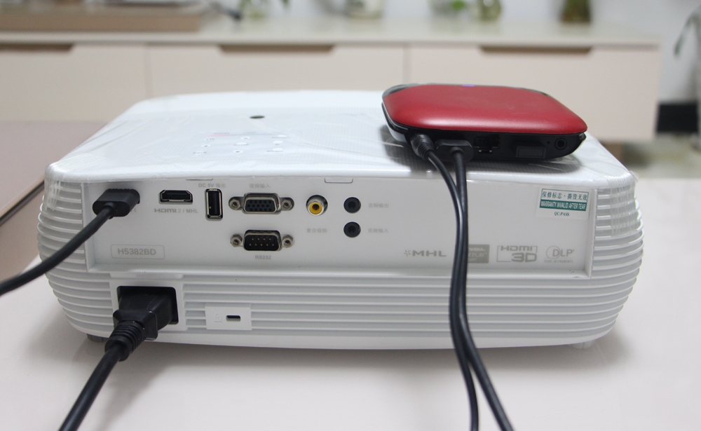 实用才是大面子，100吋无屏电视来啦-AcerH5382BD投影机测评