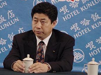 获亚足联最高荣誉，拒绝50万美元的贿赂，他被媒体称为中国足球的上帝！