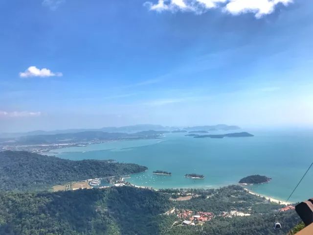 马来西亚之旅非常愉快,大玲子带爸妈去旅行马来西亚