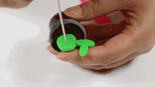 圆形手工制作仙人掌创意废物利用,硬卡纸仙人掌手工制作大全