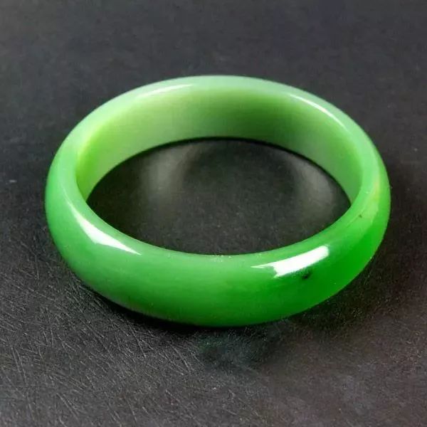 马来西亚玉与缅甸玉,马来玉原石的价格