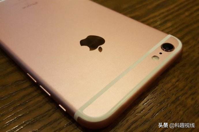 手机用16g运行内存还是12g的好用,用16g内存不足玩和平精英会怎么样