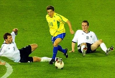 足坛历史上牛逼的小个子球员,足坛矮脚虎王英