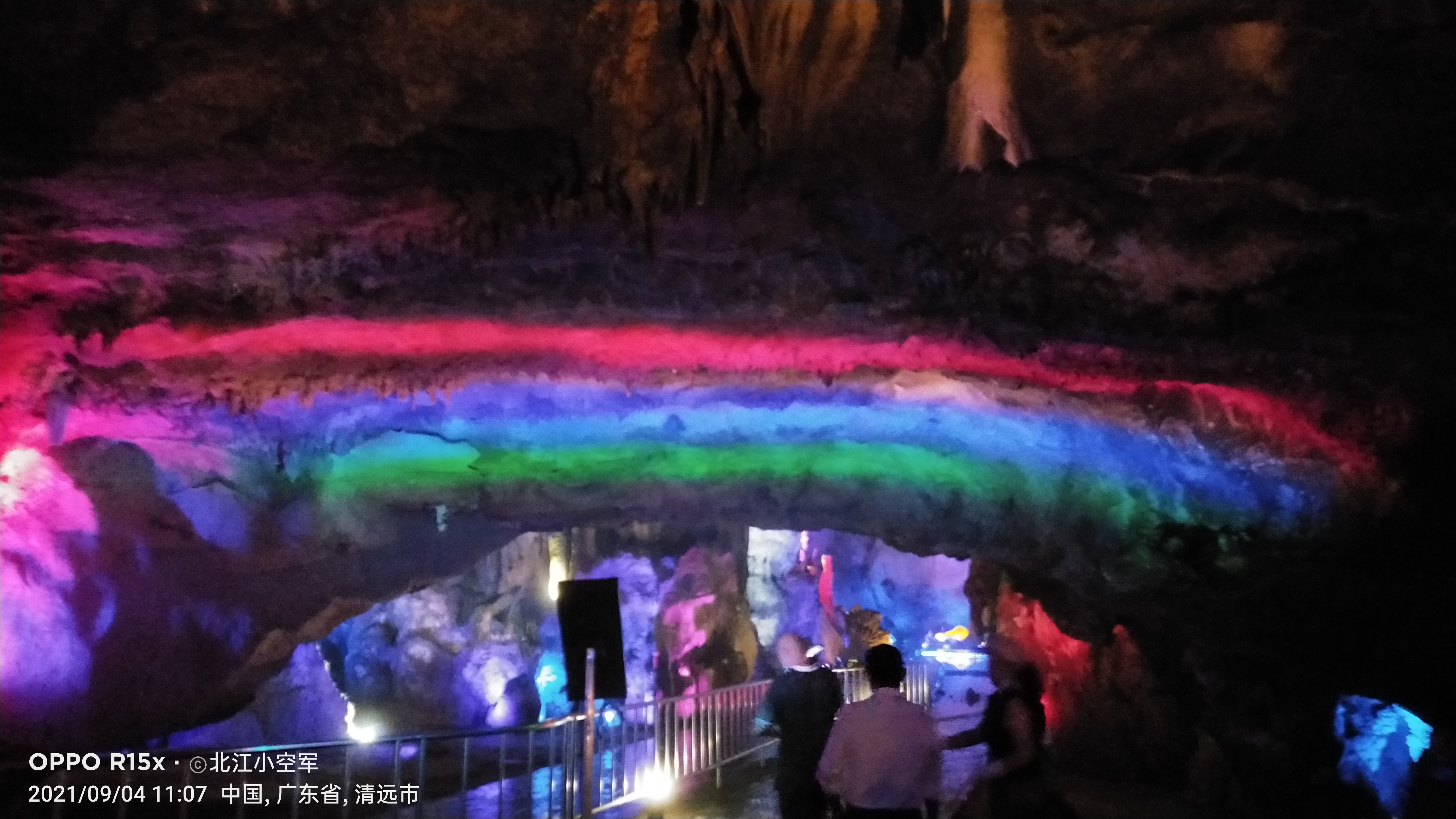 宝晶宫洞,探秘宝石矿洞