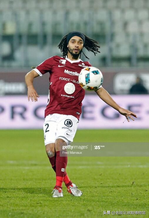 马竞前锋微商处购买厂货球鞋作秀，欧美球星居然还自己掏钱买球鞋