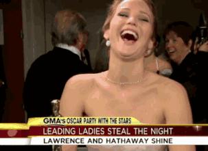 柳岩又摔倒了！在一次成功跌上焦点，艳压全场，网友跌的好