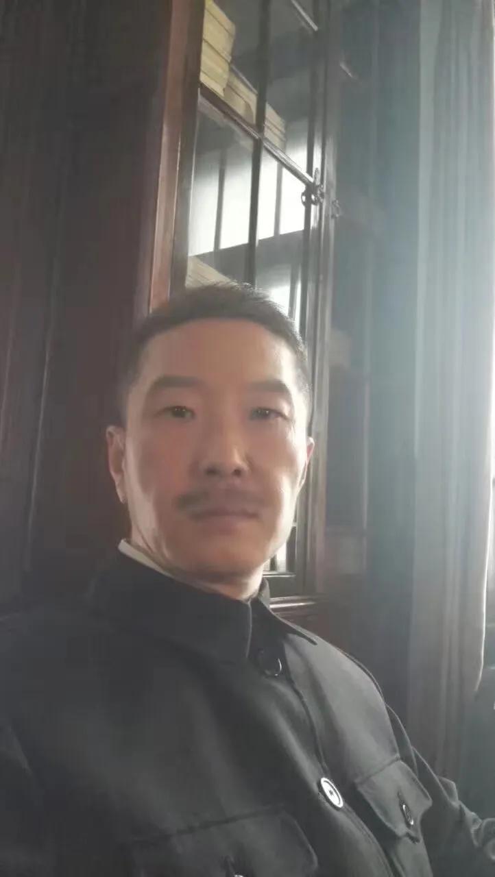 小眼睛的“孙中山”-全运会宣传片“精武精神”题词拍摄花絮