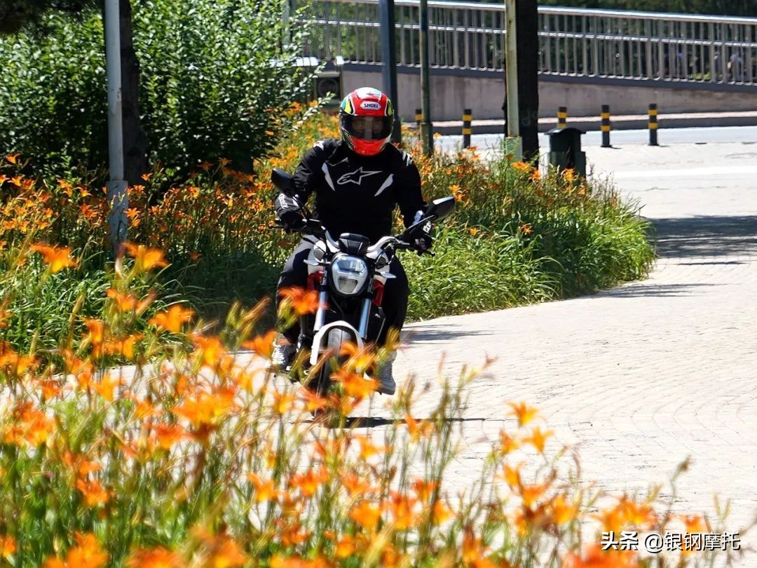 2018款银钢小怪兽125cc,银钢小怪兽yg150-23a电喷实测油耗