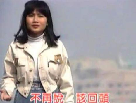 比肩毛阿敏，却因抑郁情伤削发为尼，歌后李娜称这23年每天都充实