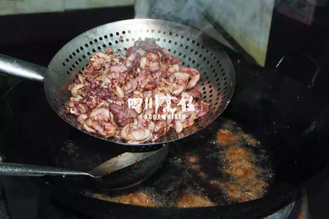 谁说火锅只有辣的好吃,火锅正宗牛油制作