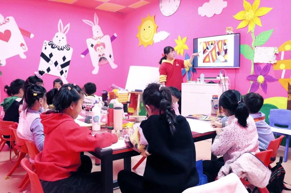 东方童画美术培训学校周村店,东方童画少儿美术淄博印象汇店